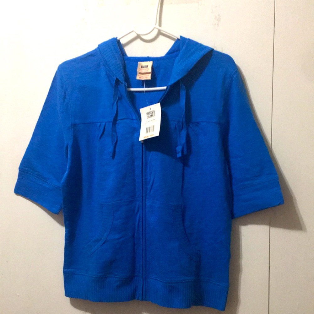 Women shirt size M